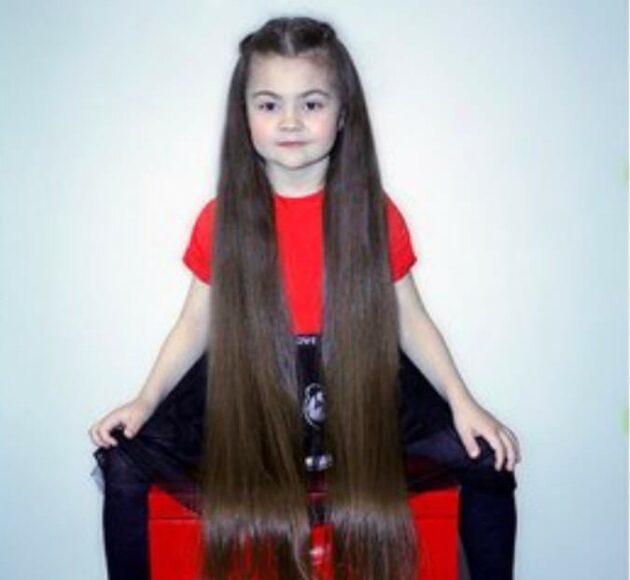 Самые длинные волосы у 12 летней девочки