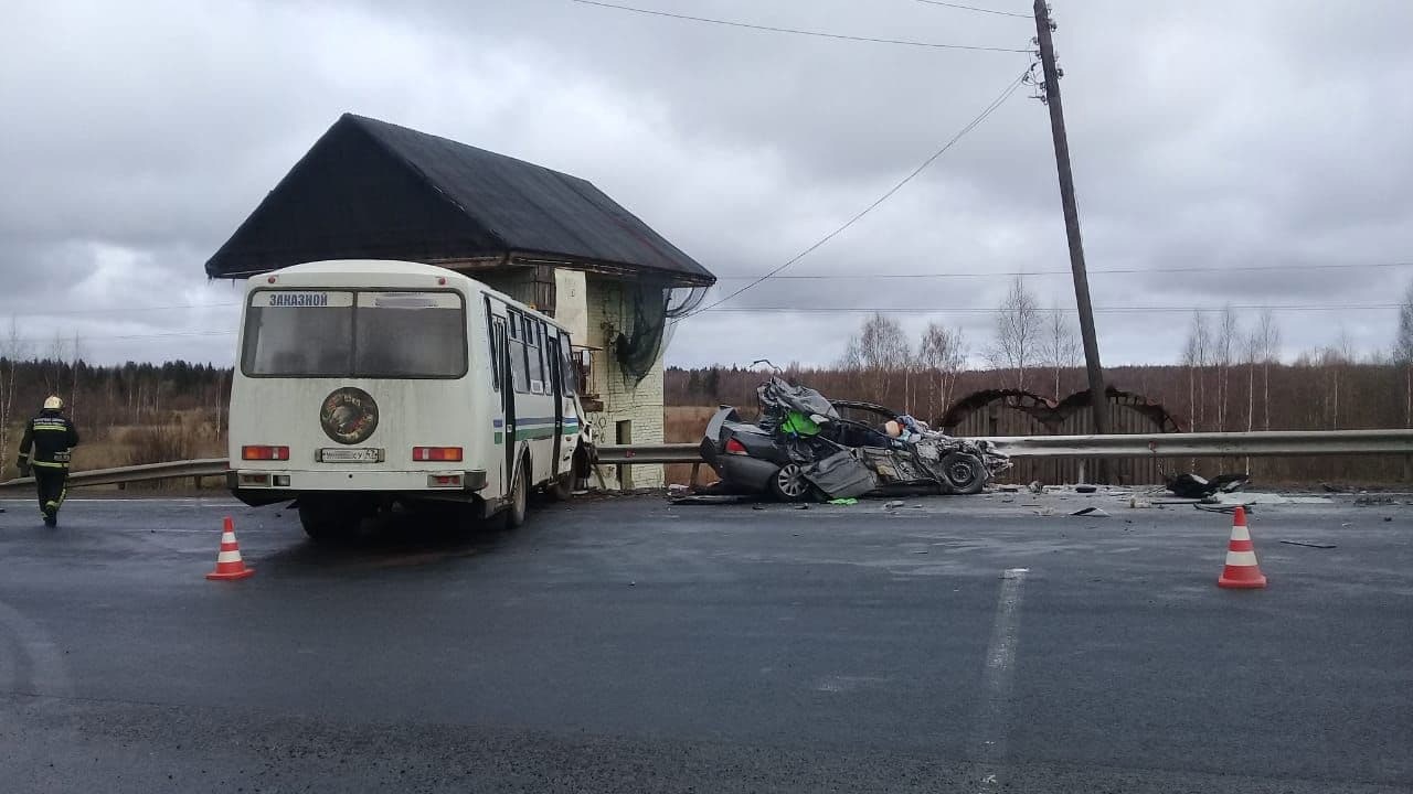 Водитель прострелил пешеходу руку, которой он ударил его машину у ТРК  «Норд» — Мегаполис