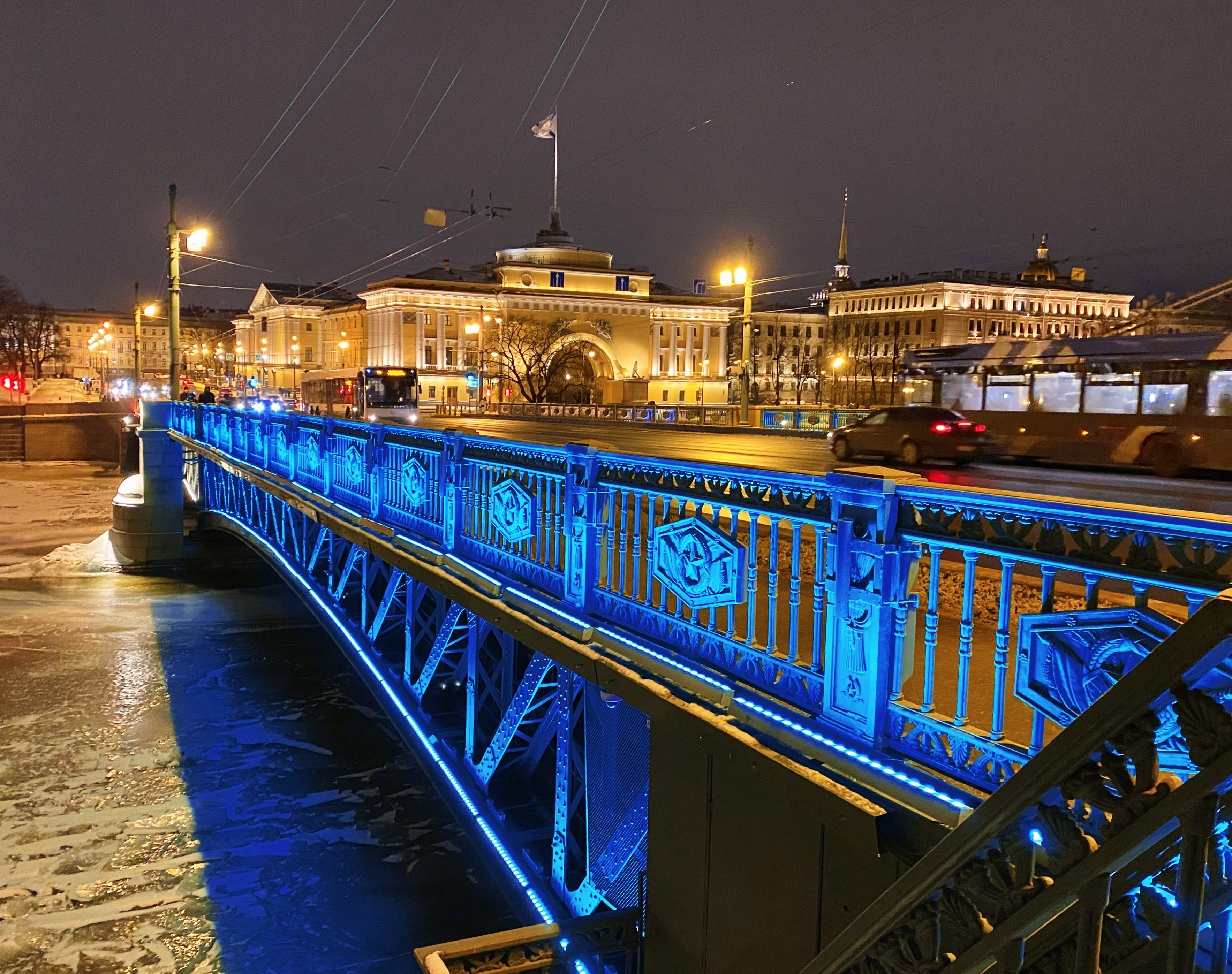 Дворцовый мост Санкт-Петербург Автор