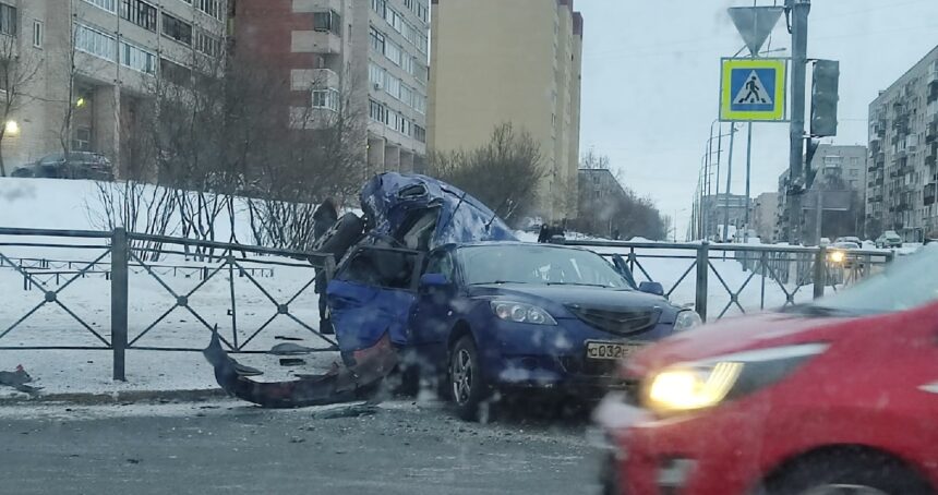 Видео аварии министра здравоохранения. Мазда 3 после ДТП. Подставное ДТП.