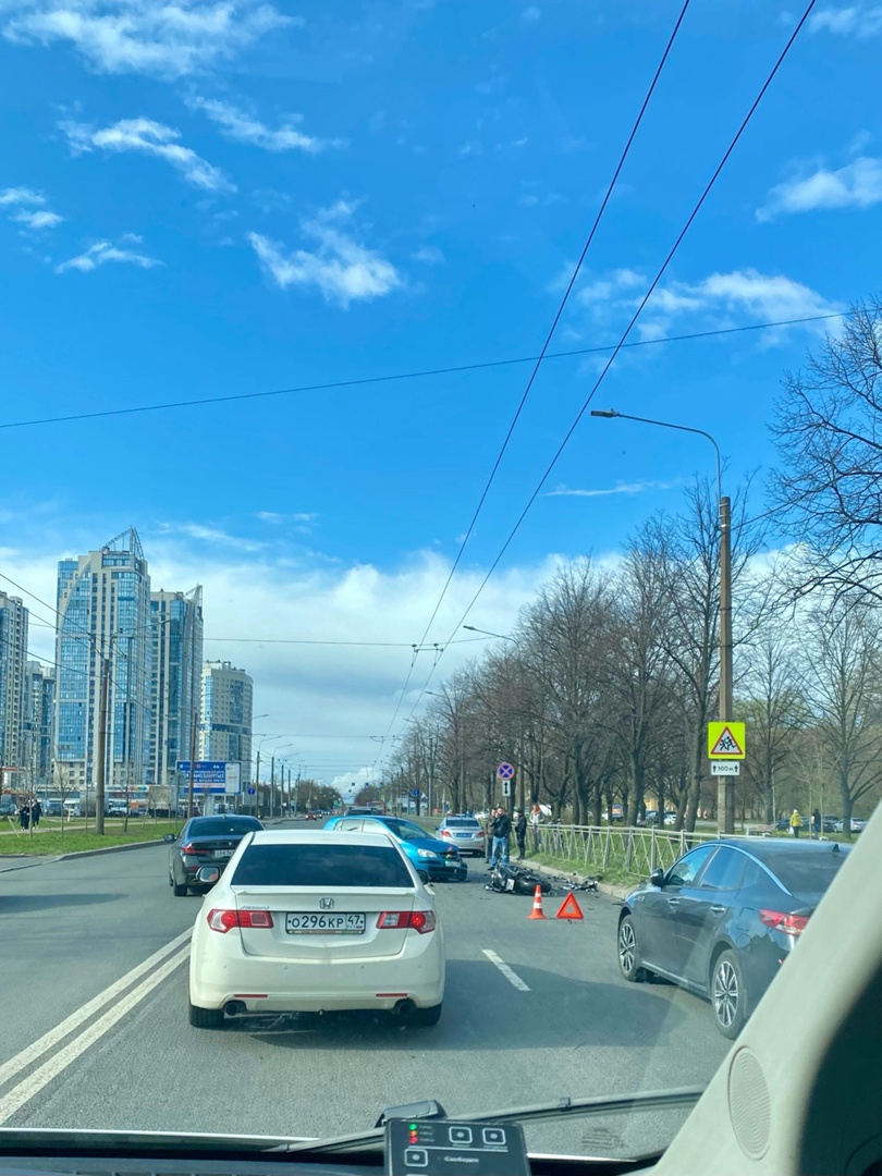 В Петербурге в двух ДТП с мотоциклами пострадал один человек — Мегаполис