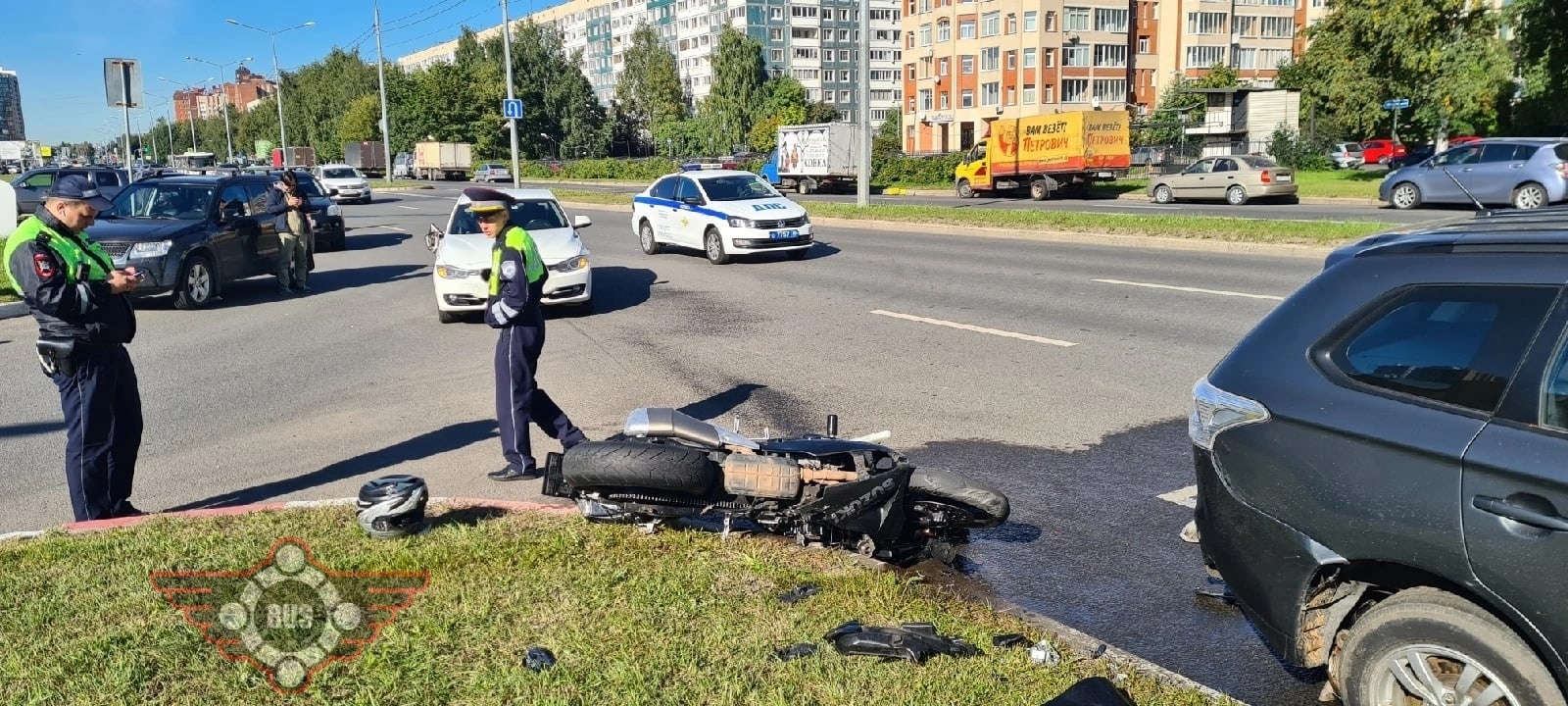 Два мотоциклиста попали в больницы после ДТП на Васильевском острове и  Северном проспекте — Мегаполис