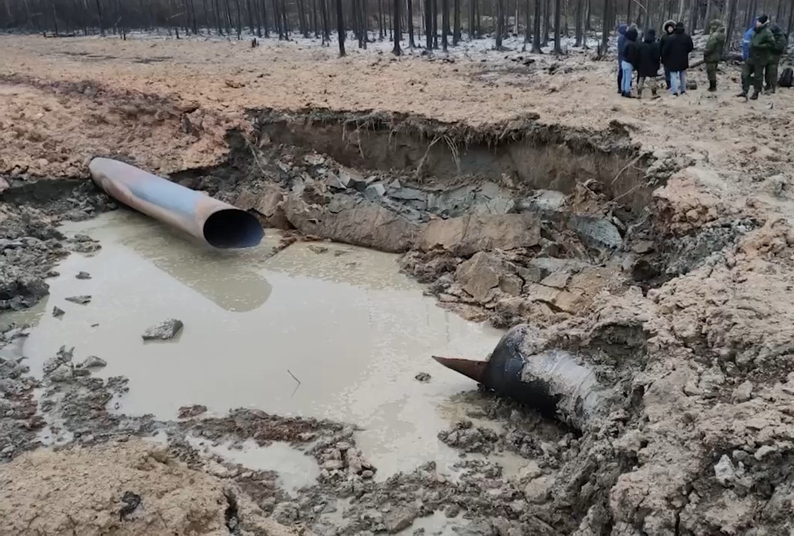 взрыв кабеля под землей почему