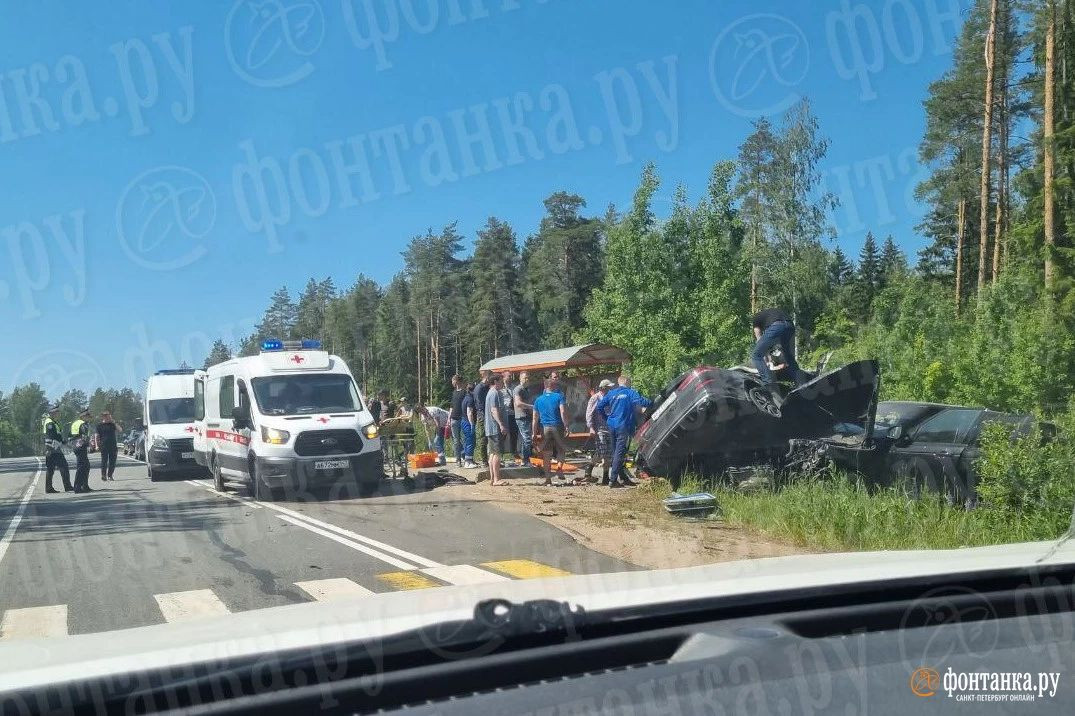 В результате дтп с участием двух легковых автомобилей пассажир получил ранение правого предплечья