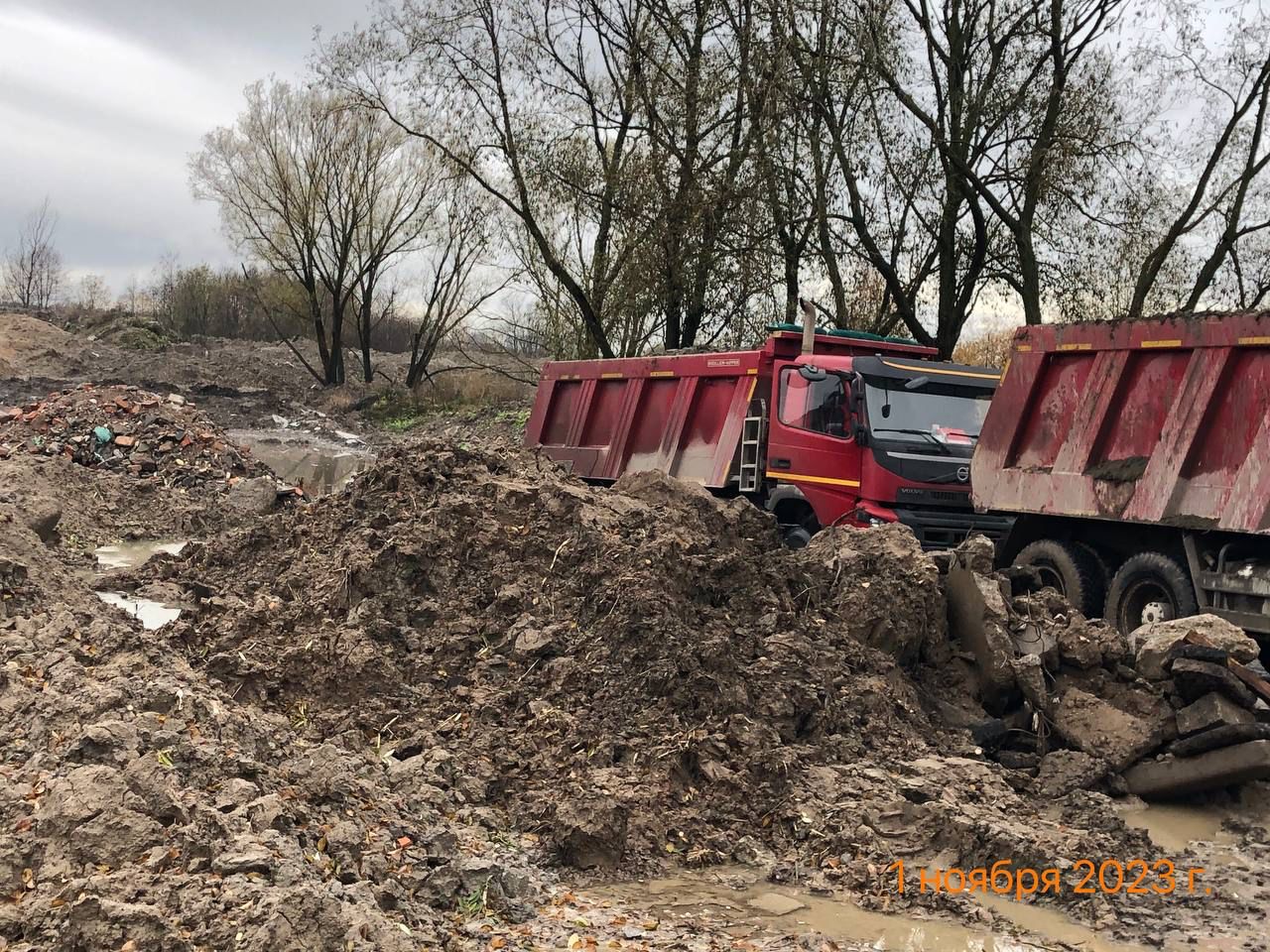 В Петербурге пресекли сброс строительного мусора у реки Каменки — Мегаполис