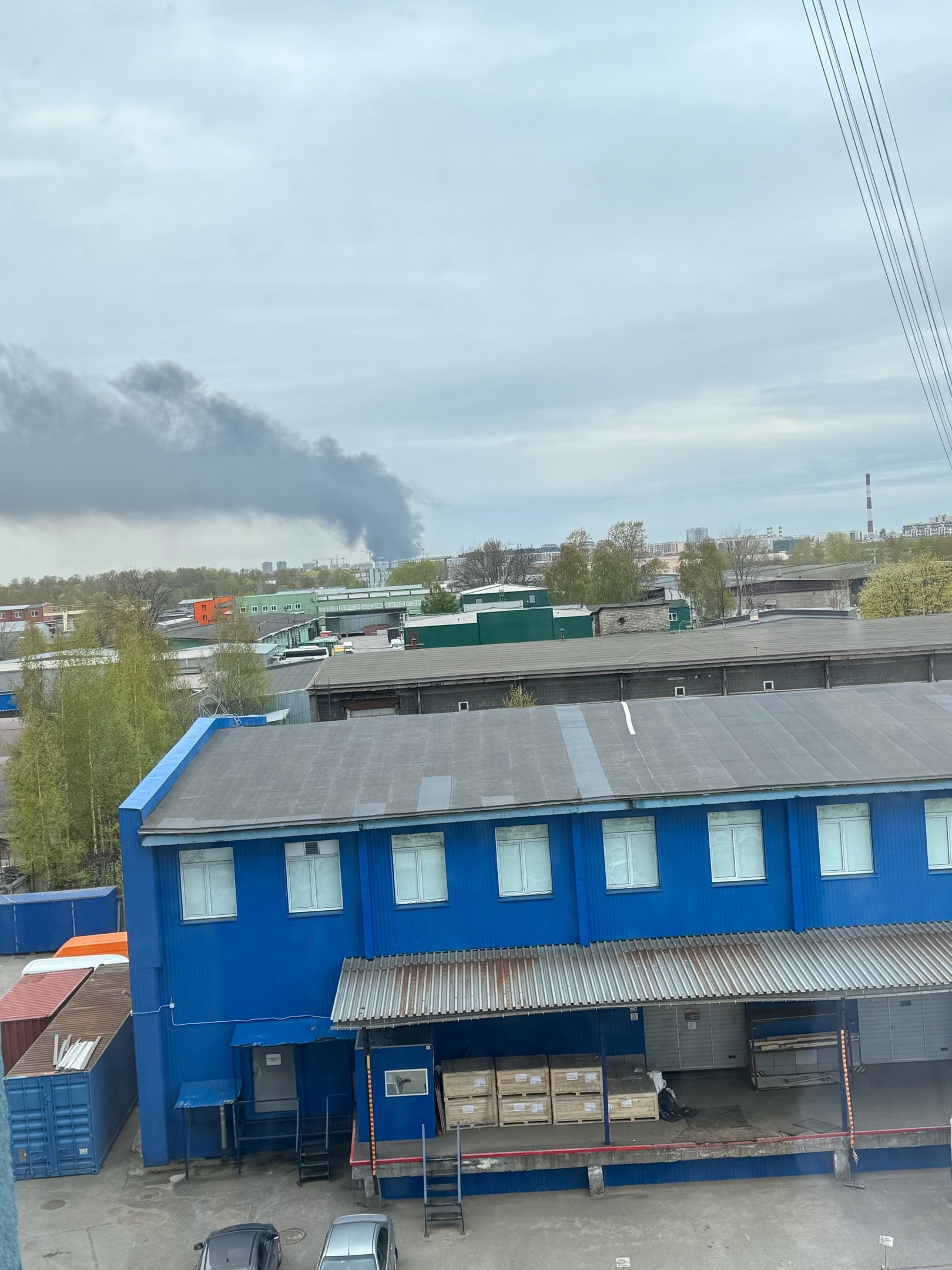 Дым от палет, горевших в Кировском районе Петербурга, видел весь город, от  Рыбацкого до Кронштадта — Мегаполис