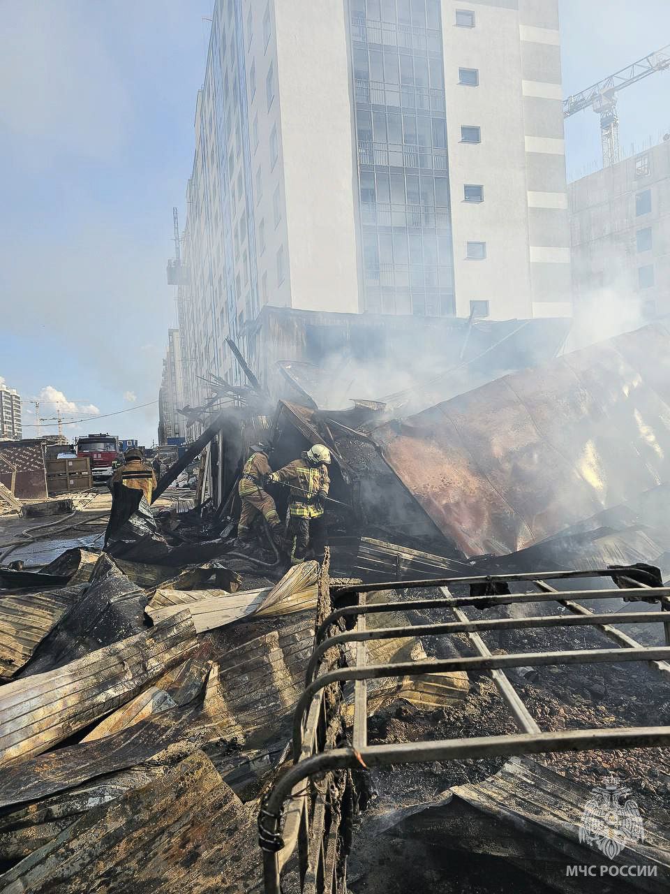 В Шушарах выгорели 30 бытовок — Мегаполис